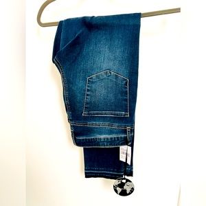 Women’s skinny jeans